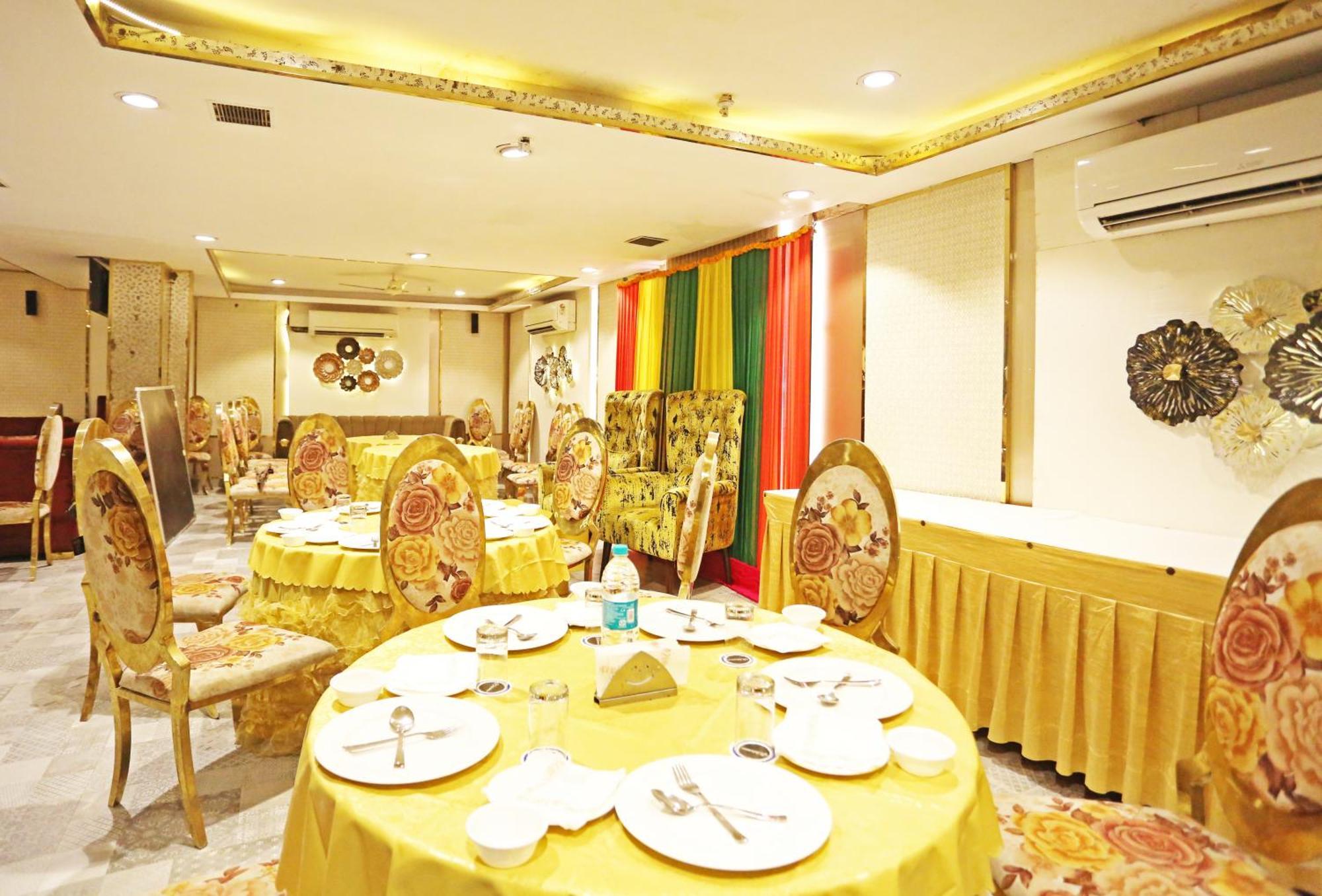 Jrd Luxury-Business Hotel Ню Делхи Екстериор снимка