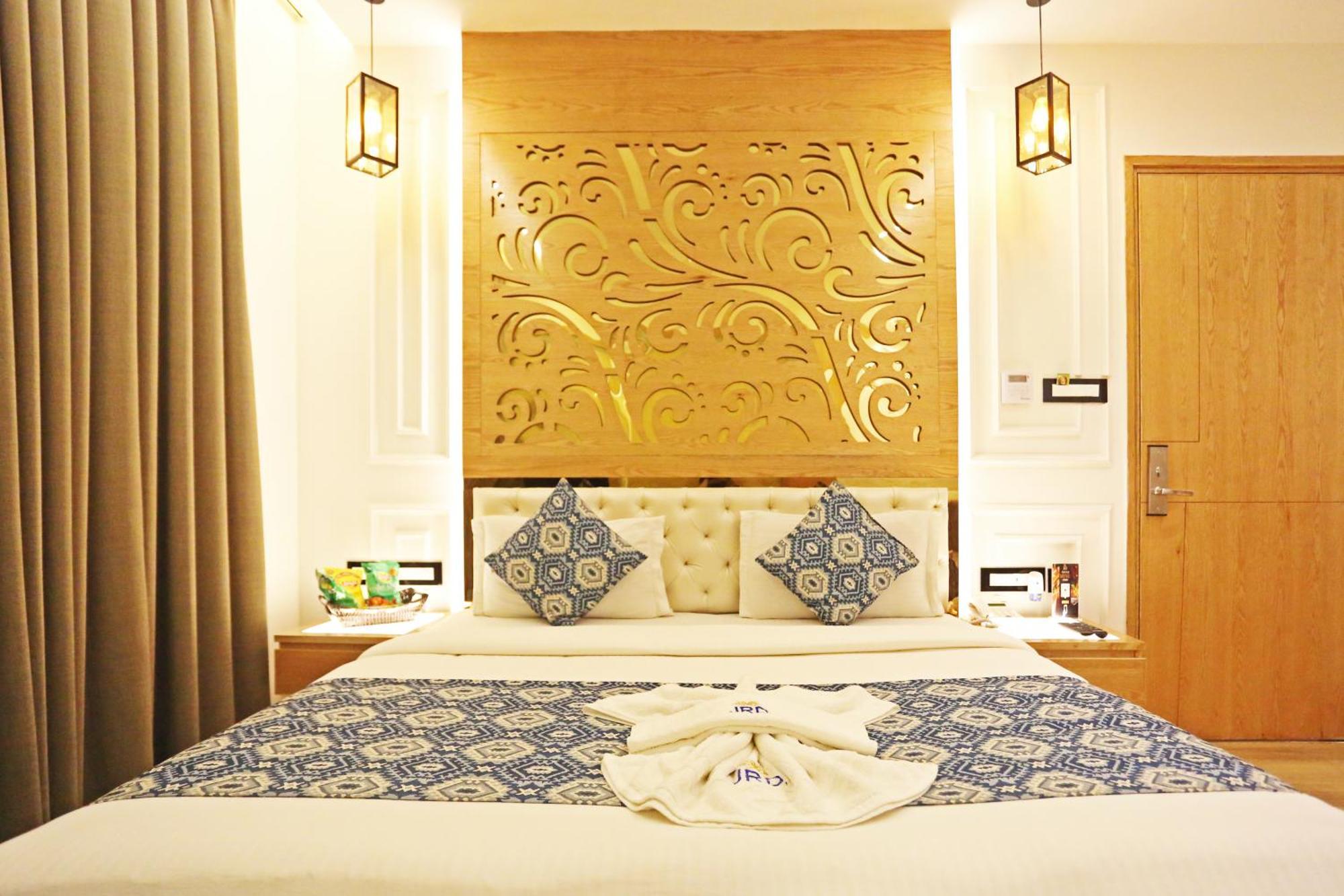 Jrd Luxury-Business Hotel Ню Делхи Екстериор снимка